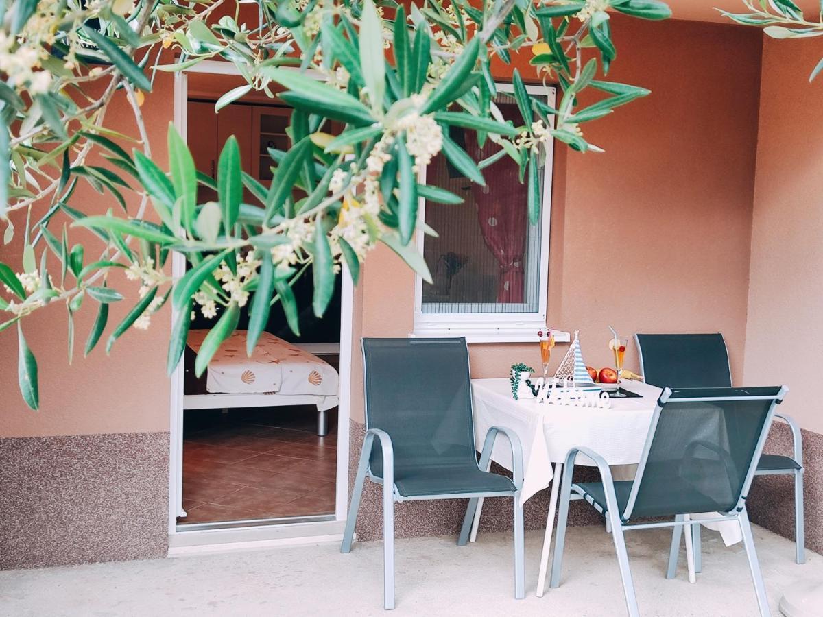 Apartmani Nada Mustapic Brela Ngoại thất bức ảnh