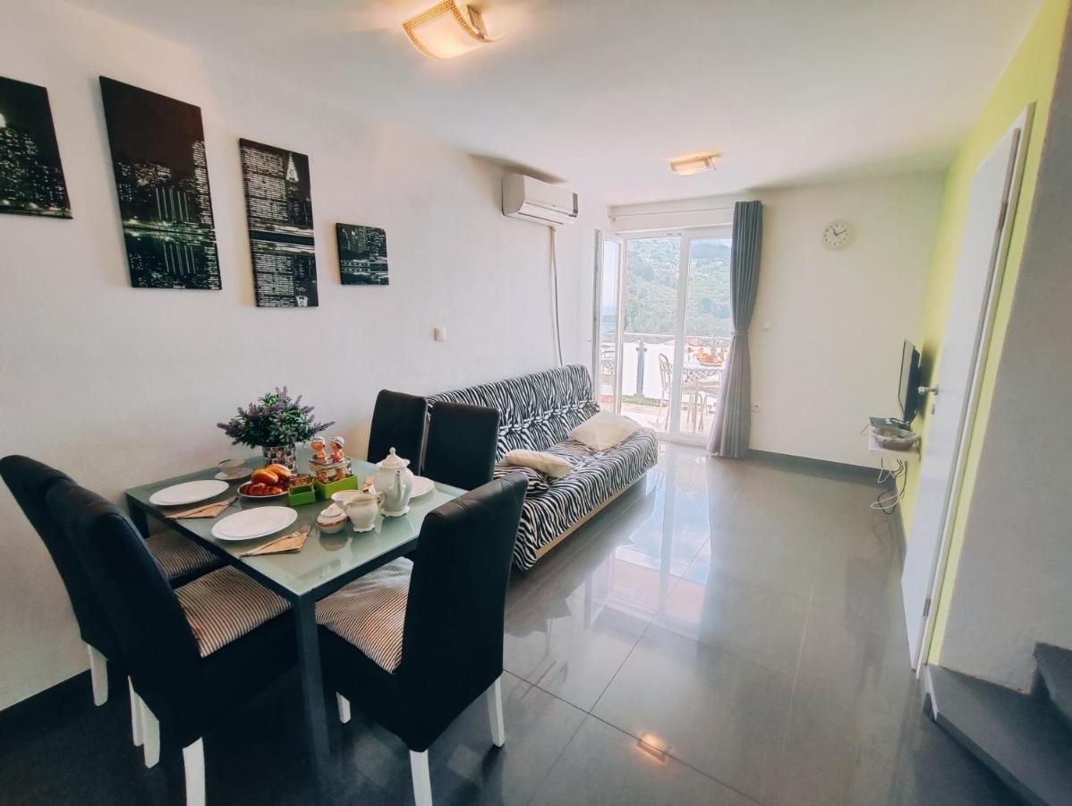 Apartmani Nada Mustapic Brela Ngoại thất bức ảnh