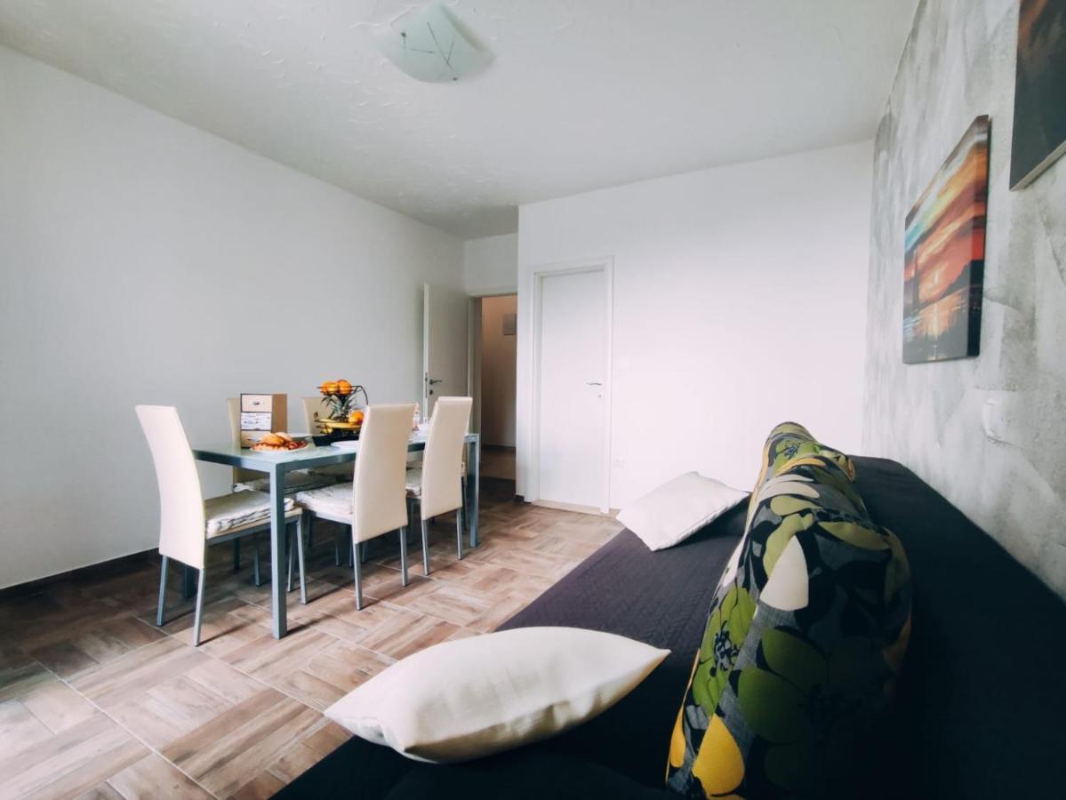 Apartmani Nada Mustapic Brela Ngoại thất bức ảnh